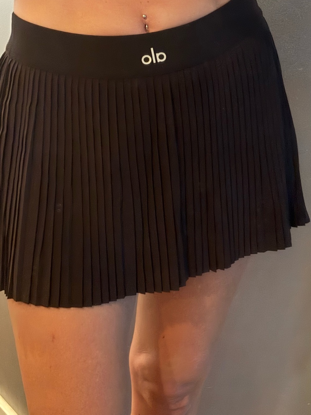 New ALO Yoga Women’s Black Pleated Tennis Skort US 6,M